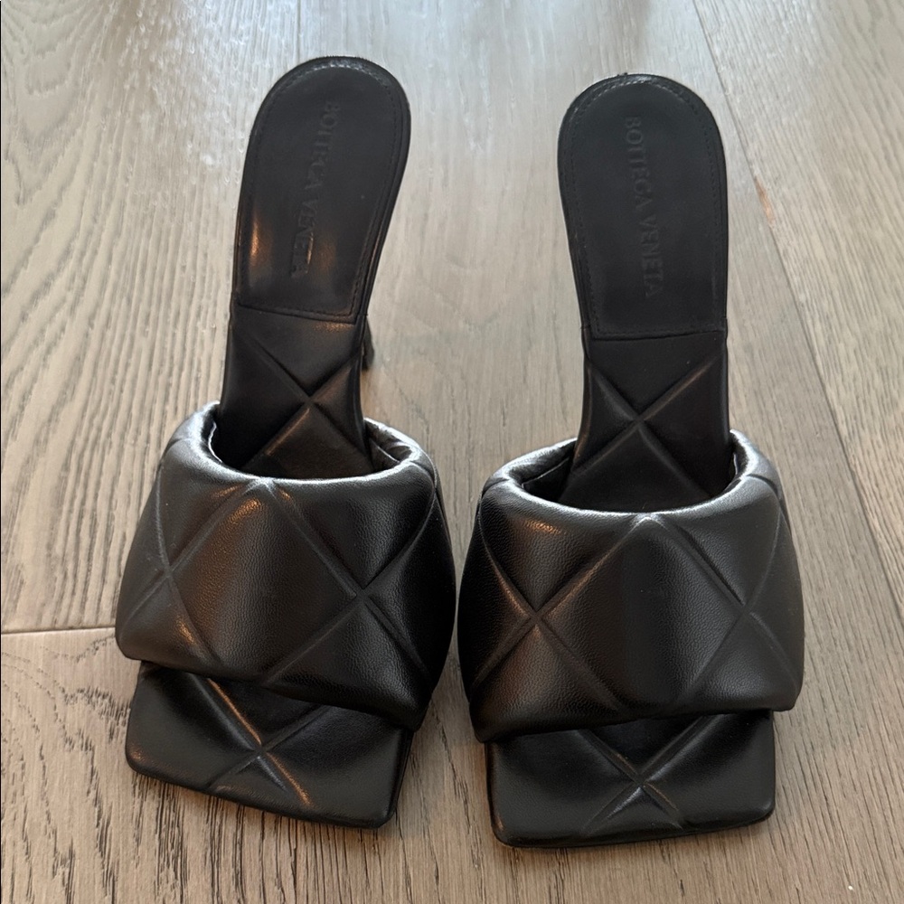 Bottega Veneta Black Quilted Mules